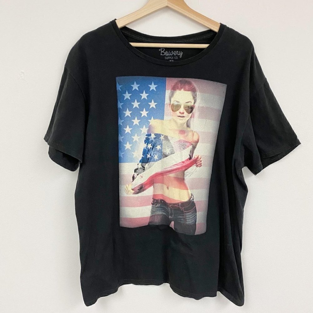 Bowery american flag with girl tee Sz XL